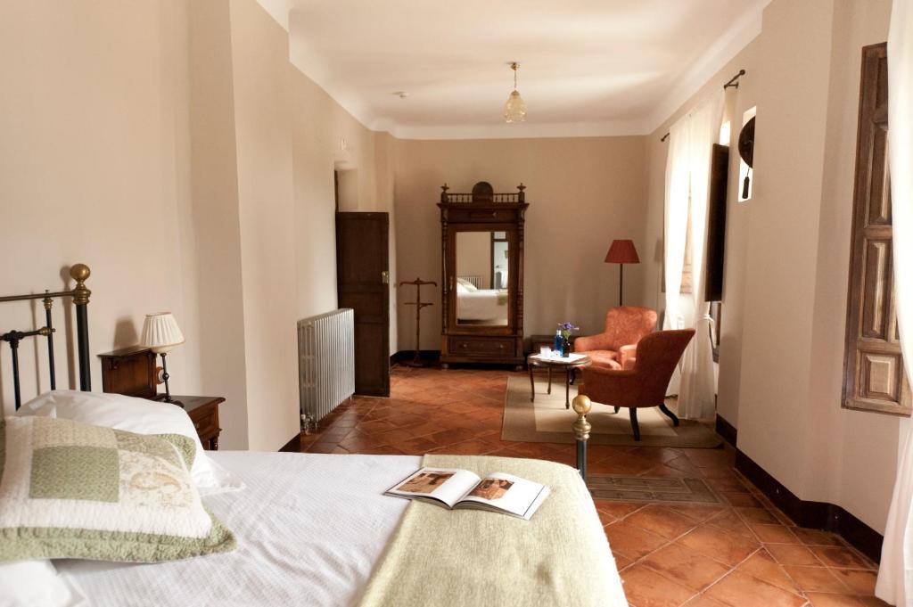 Hotel Cortijo Del Marques Albolote Room photo